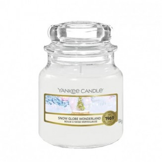 Yankee Candle Snow Globe...