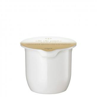 Cle De Peau Beaute Advanced...