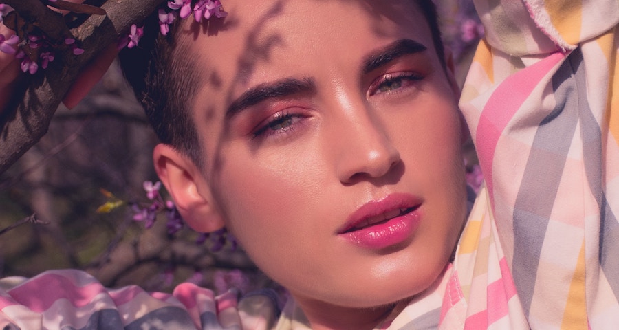 Trucco monocromatico occhi e labbra: make-up per Pasqua trucco monocromatico