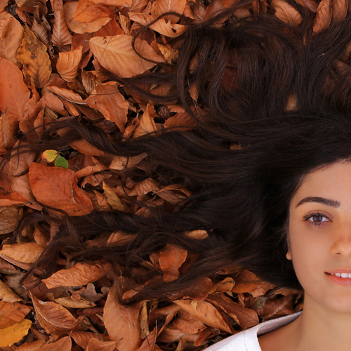 Caduta capelli stagionale, cosa fare per evitarla